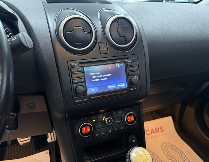 Nissan Qashqai 10