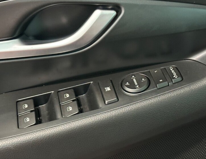 Hyundai i30 18