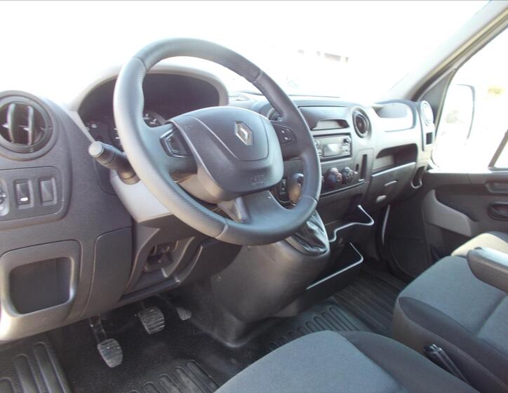 Renault Master 26