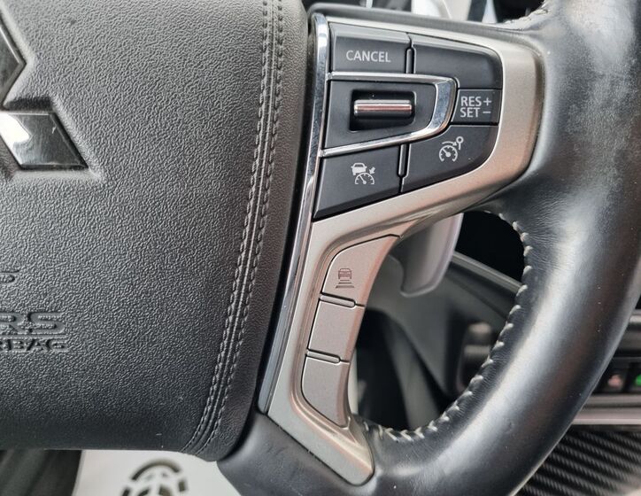 Mitsubishi Outlander 16