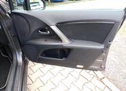 Toyota Avensis 25