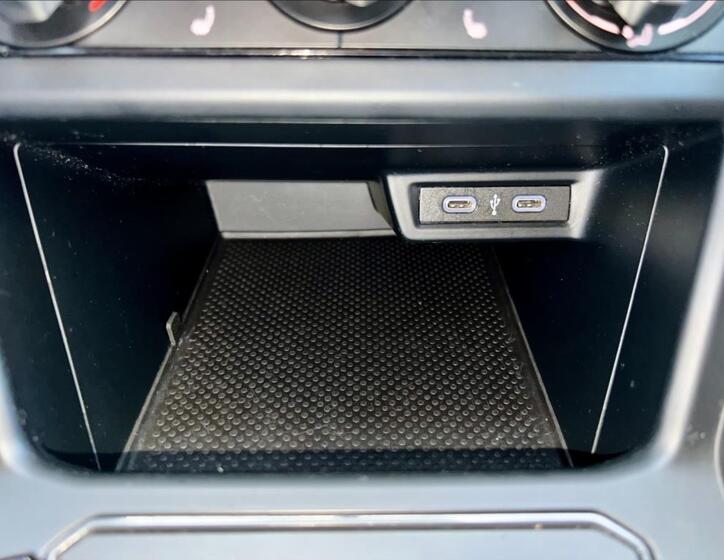 Volkswagen Polo 35