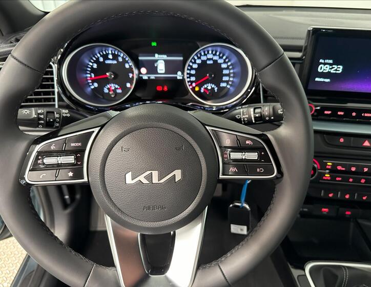 KIA Ceed 10