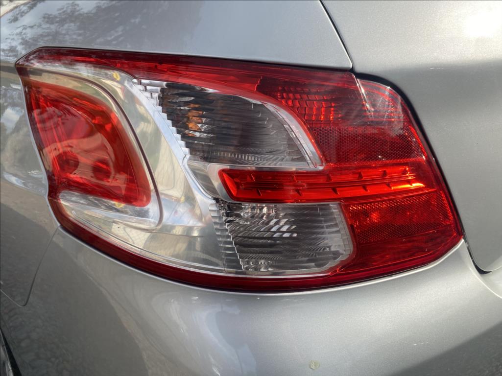 Peugeot 301