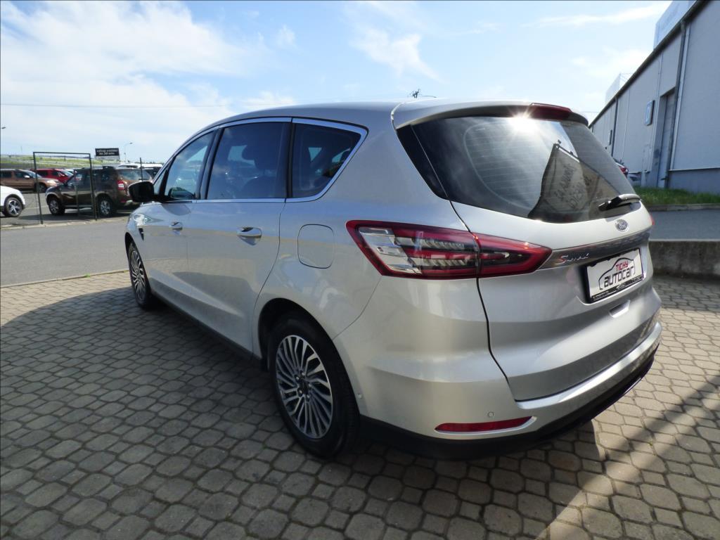 Ford S-MAX 5