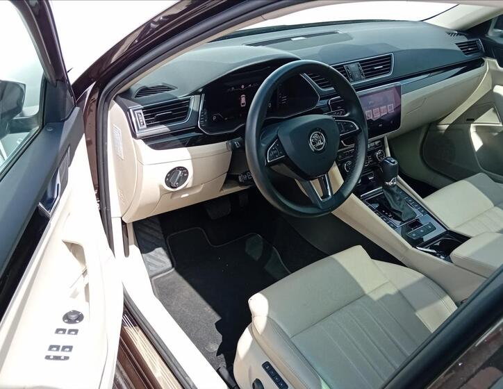 Škoda Superb 5