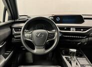 Lexus UX 250h 5