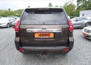Toyota Land Cruiser 4
