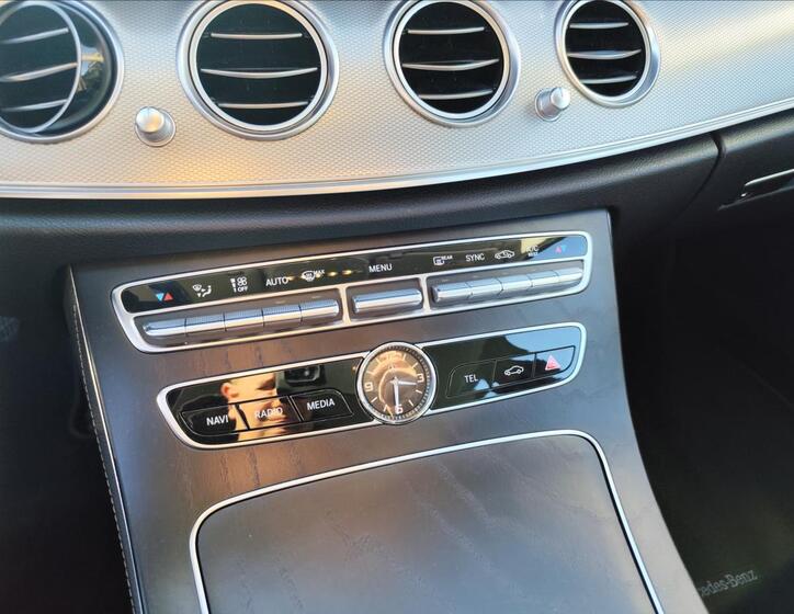 Mercedes-Benz Třídy E 26