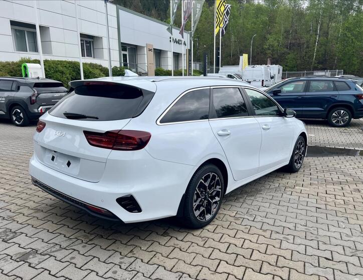 KIA Ceed 5