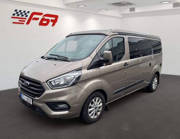Ford Tourneo Custom 1