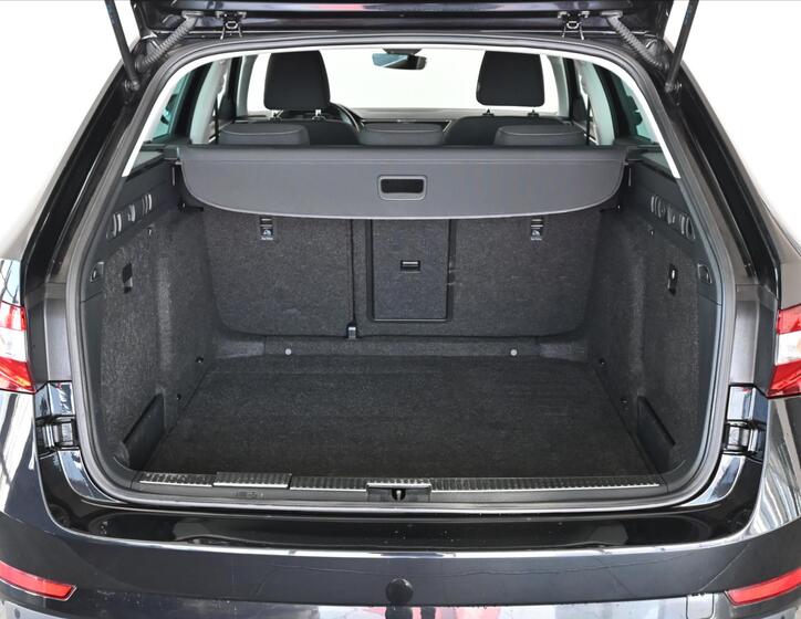 Škoda Superb 6