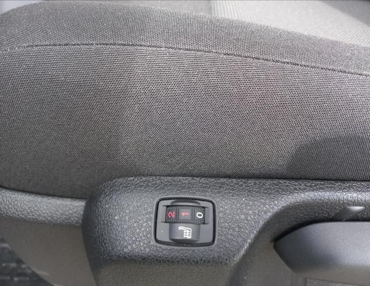 Toyota ProAce 9