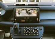 Land Rover Defender 15