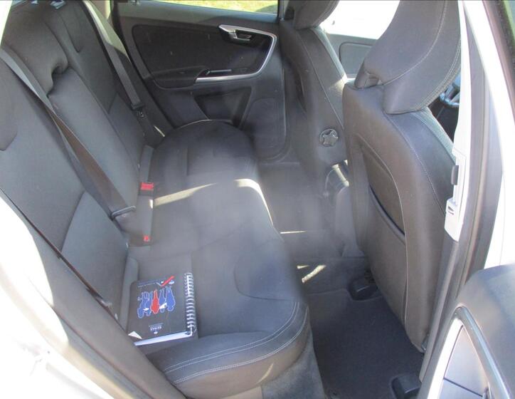 Volvo XC60 11