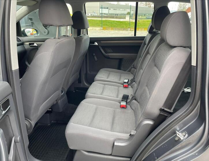 Volkswagen Touran 15
