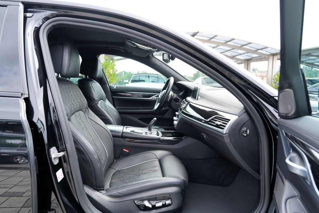 BMW Řada 7