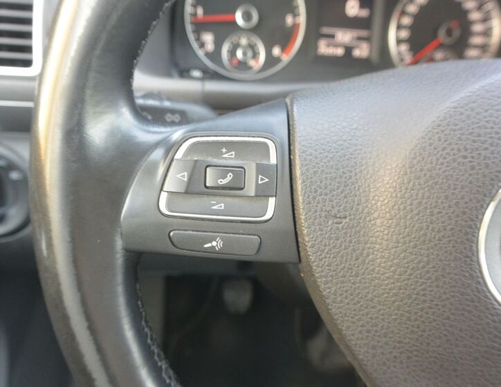 Volkswagen Touran 16