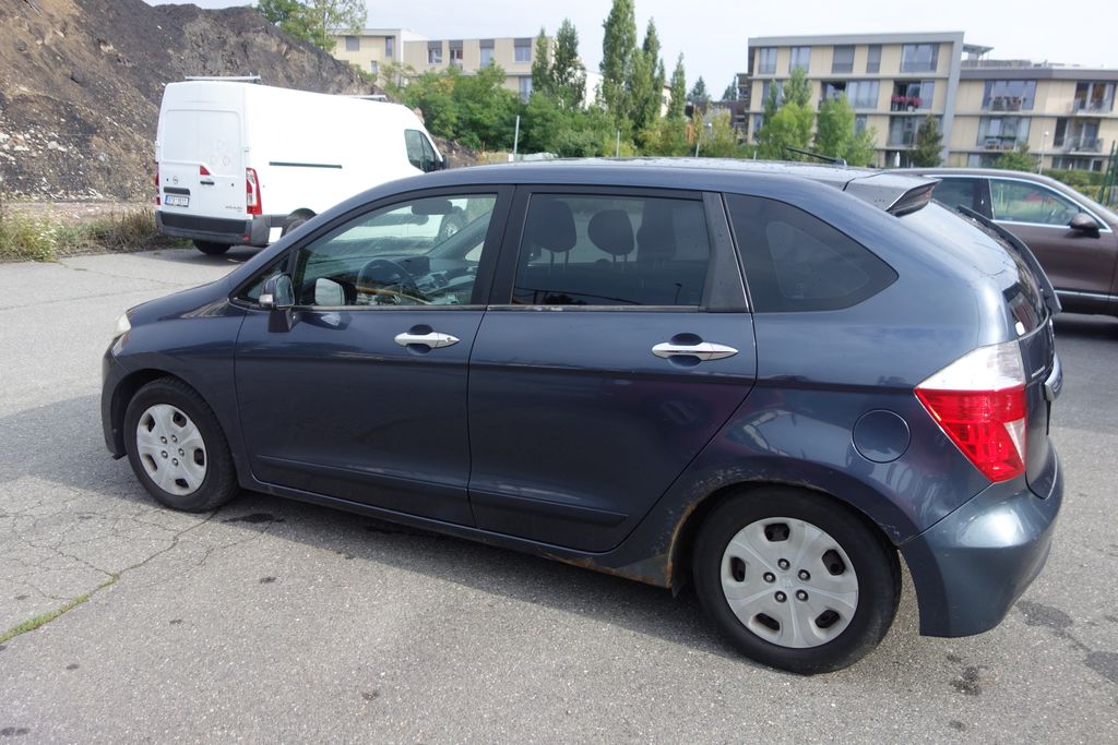 Honda FR-V