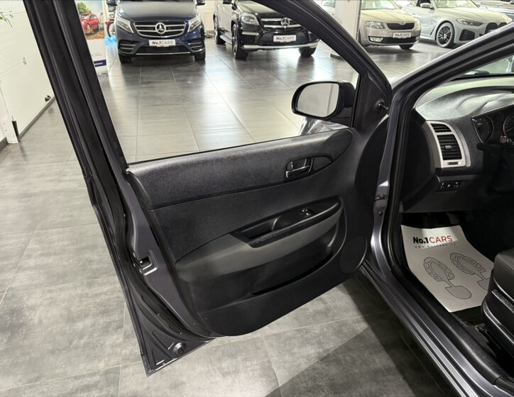 Hyundai i20 6