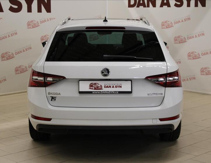 Škoda Superb 5