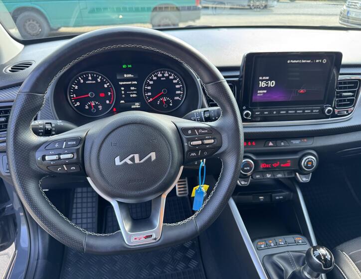 KIA Rio 15