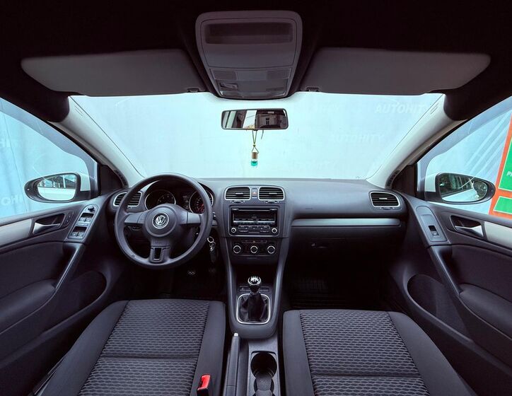 Volkswagen Golf 14