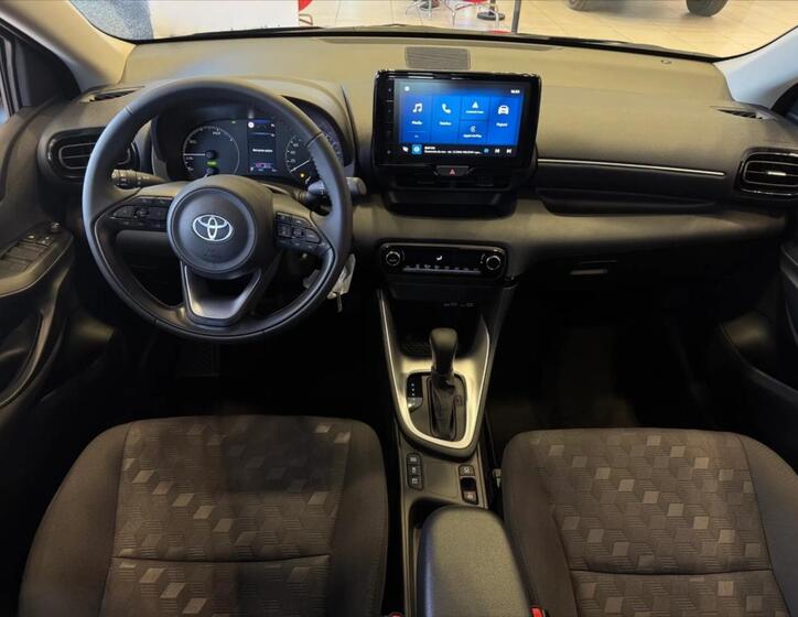 Toyota Yaris 5