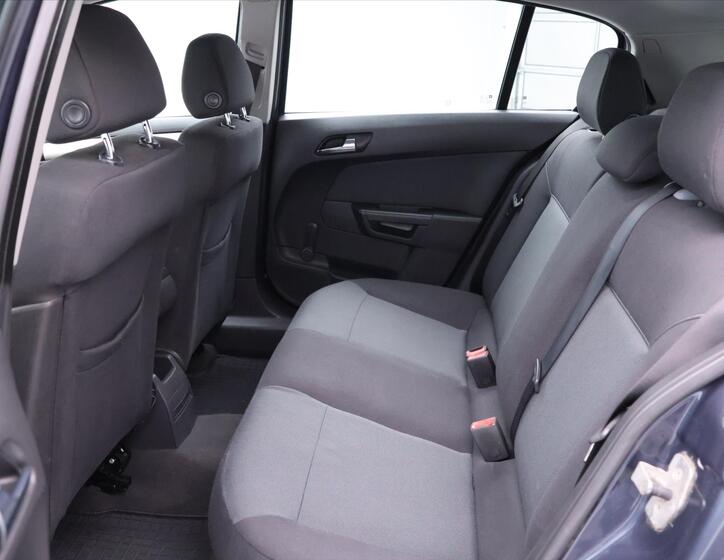 Opel Astra 15
