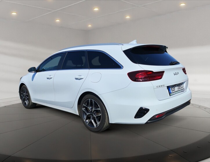 KIA Ceed 5