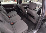 Ford Galaxy 12