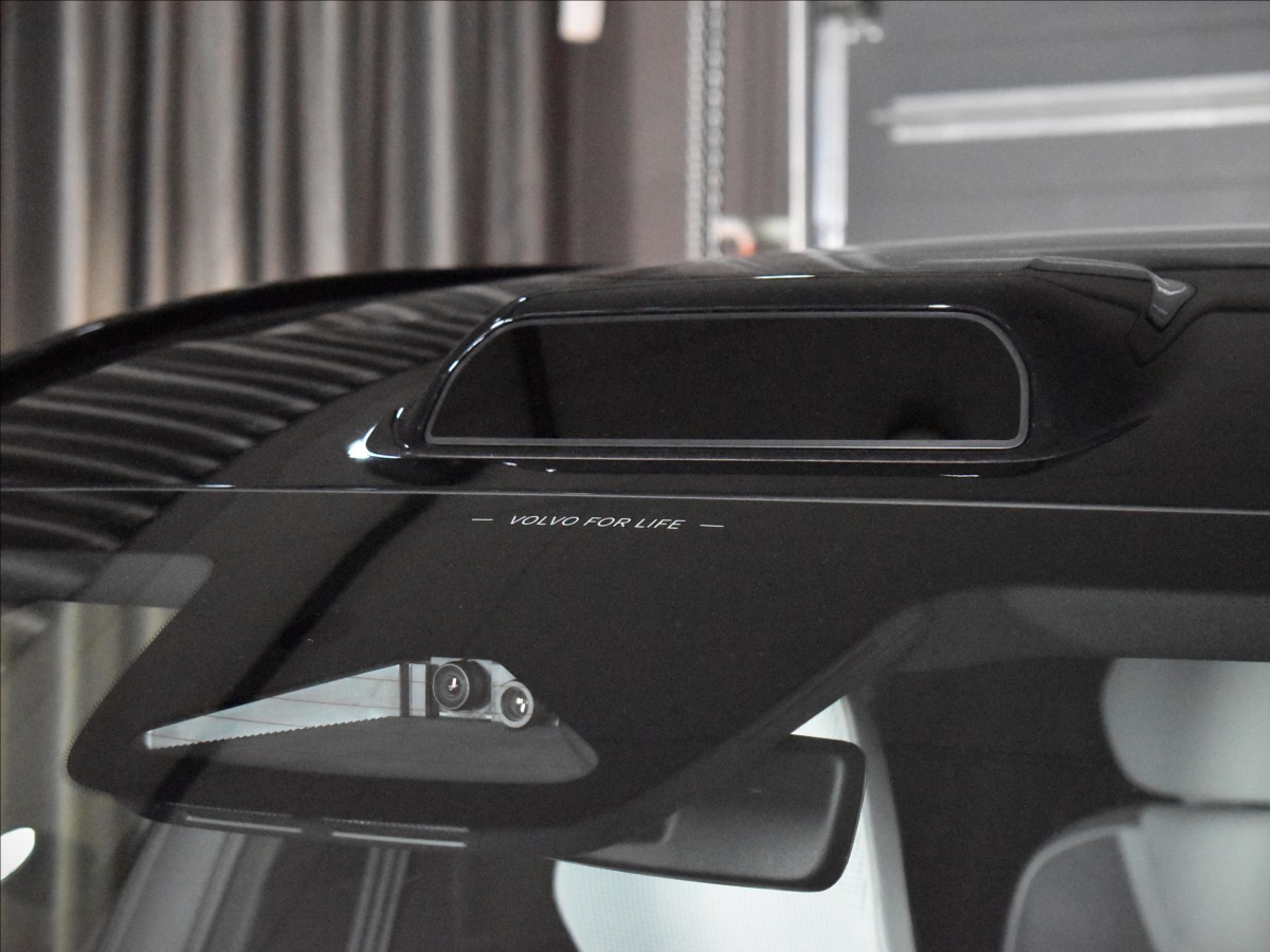 Volvo EX90
