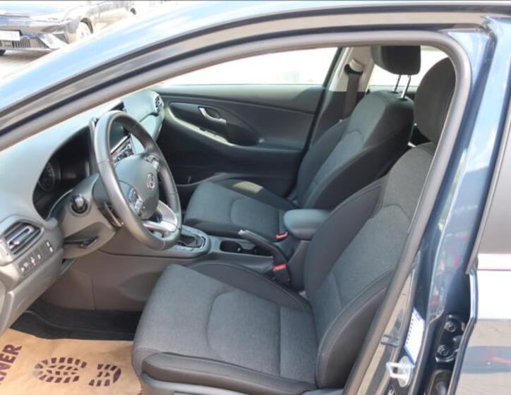 Hyundai i30 11