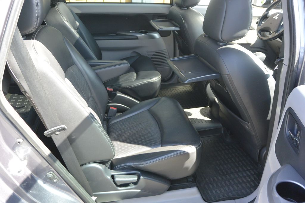 Mitsubishi Grandis
