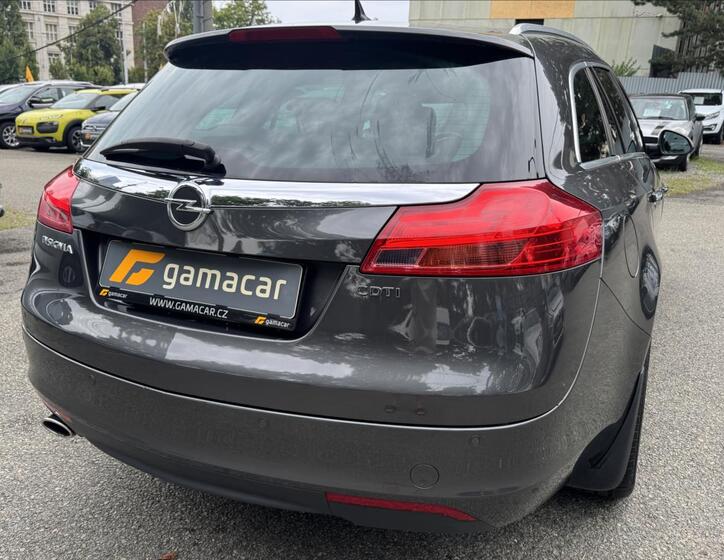 Opel Insignia 12