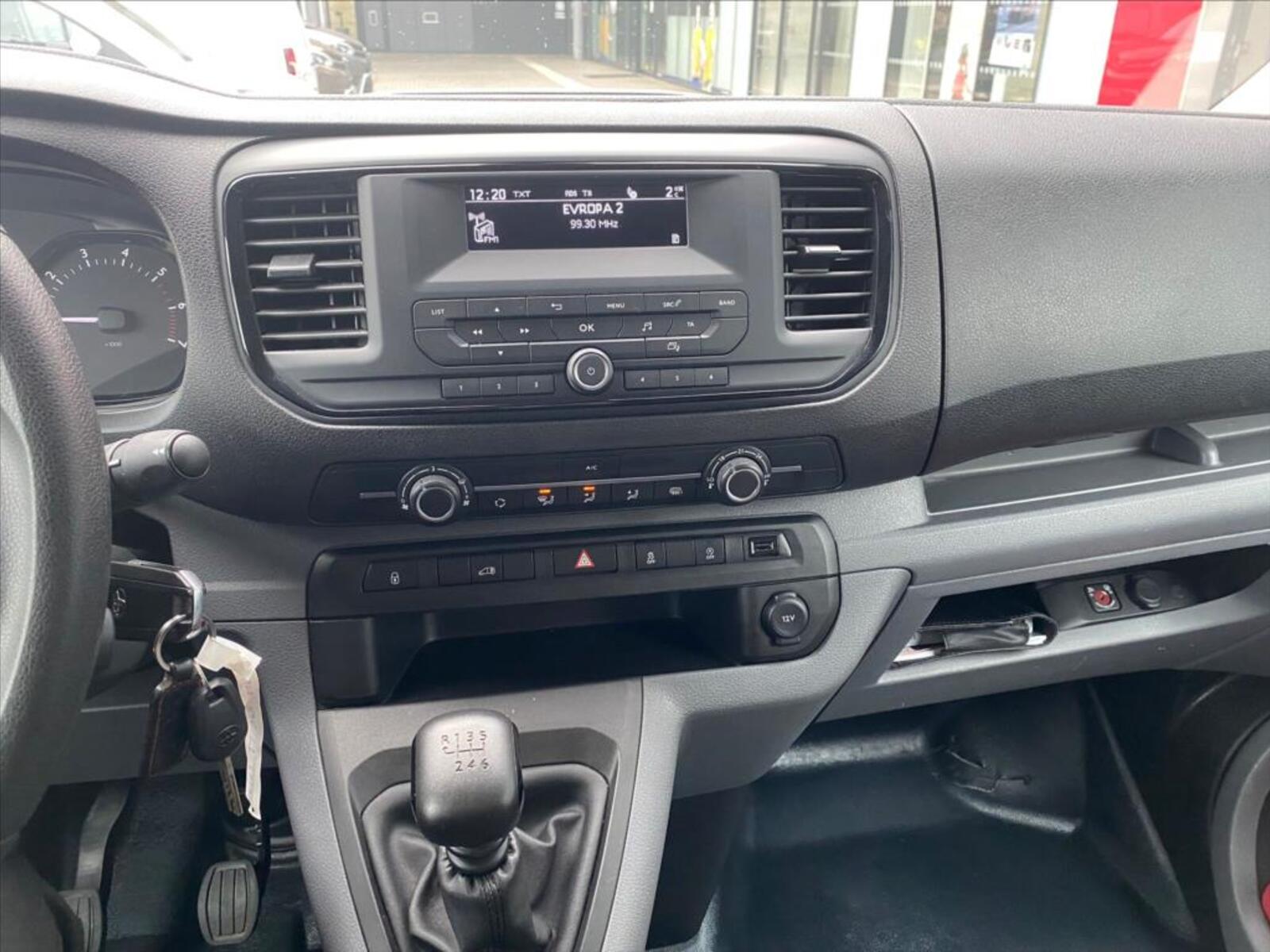 Toyota ProAce 17