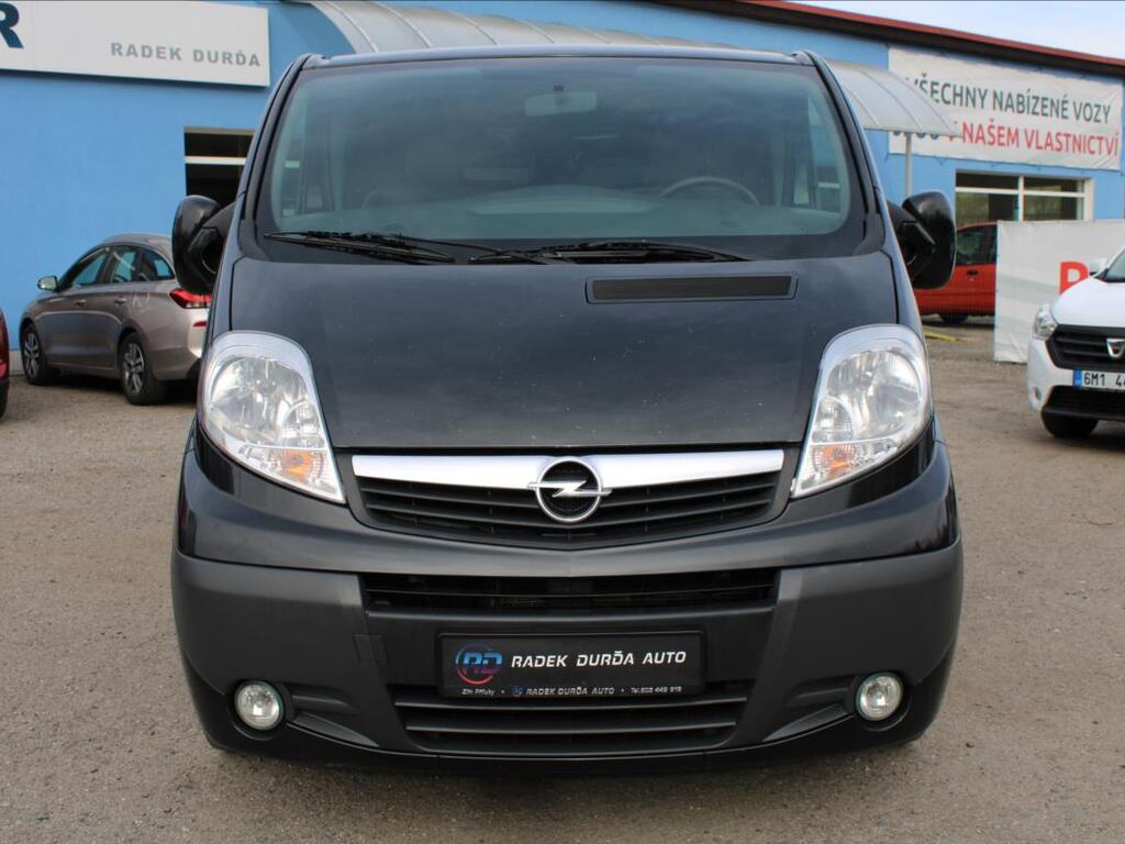 Opel Vivaro 2