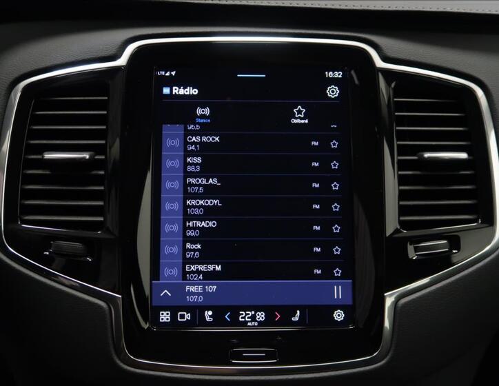 Volvo XC90 24