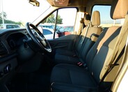 Ford Transit 8