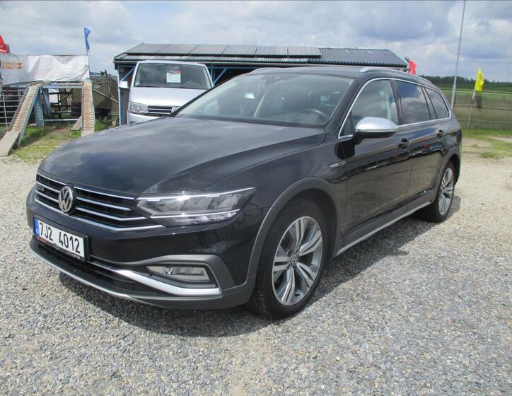 Volkswagen Passat 1