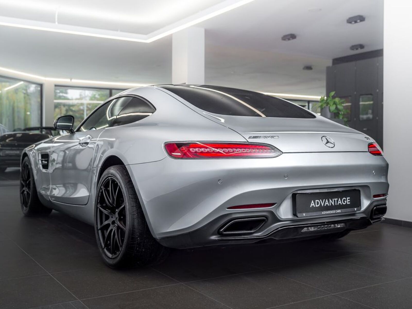 Mercedes-Benz AMG GT 4