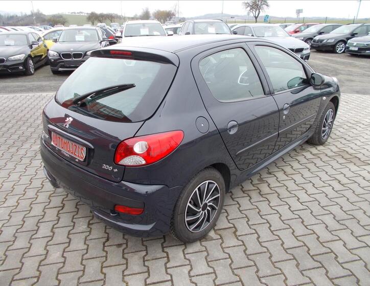 Peugeot 206 11