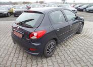 Peugeot 206 11