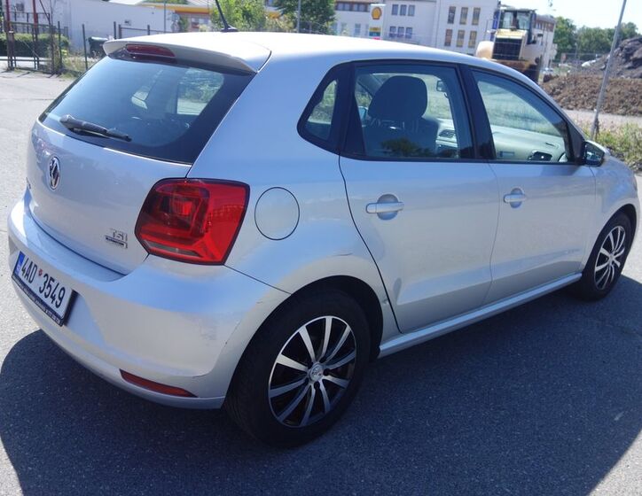 Volkswagen Polo 9