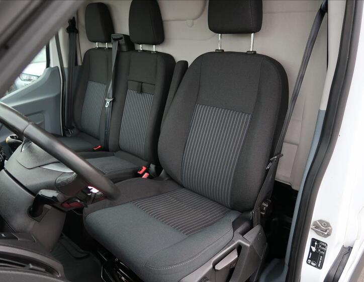 Ford Transit 10