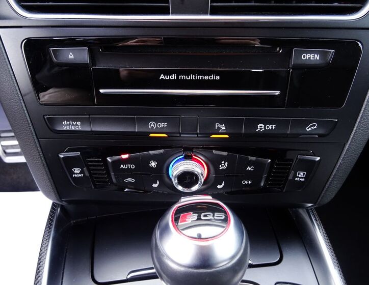 Audi SQ5 10