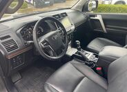 Toyota Land Cruiser 12