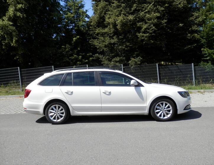 Škoda Superb 10