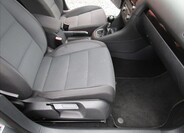 Volkswagen Golf 16