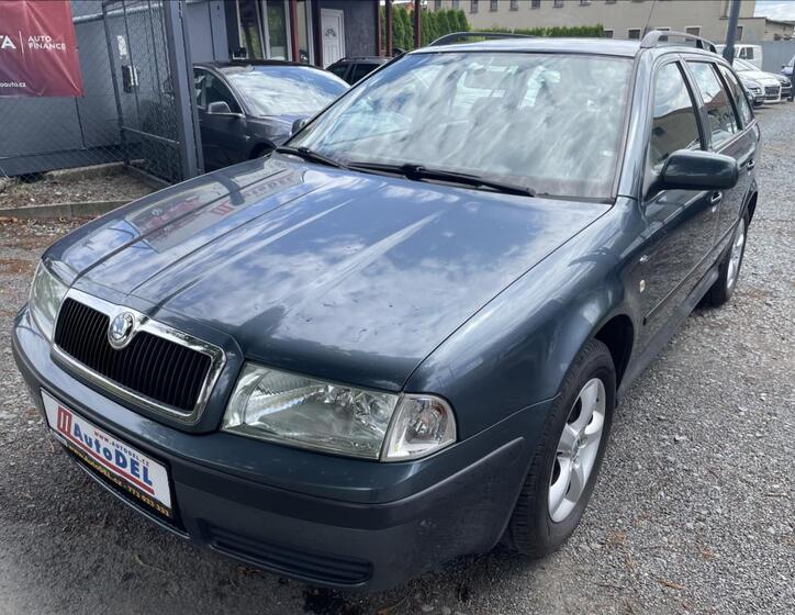 Škoda Octavia 1